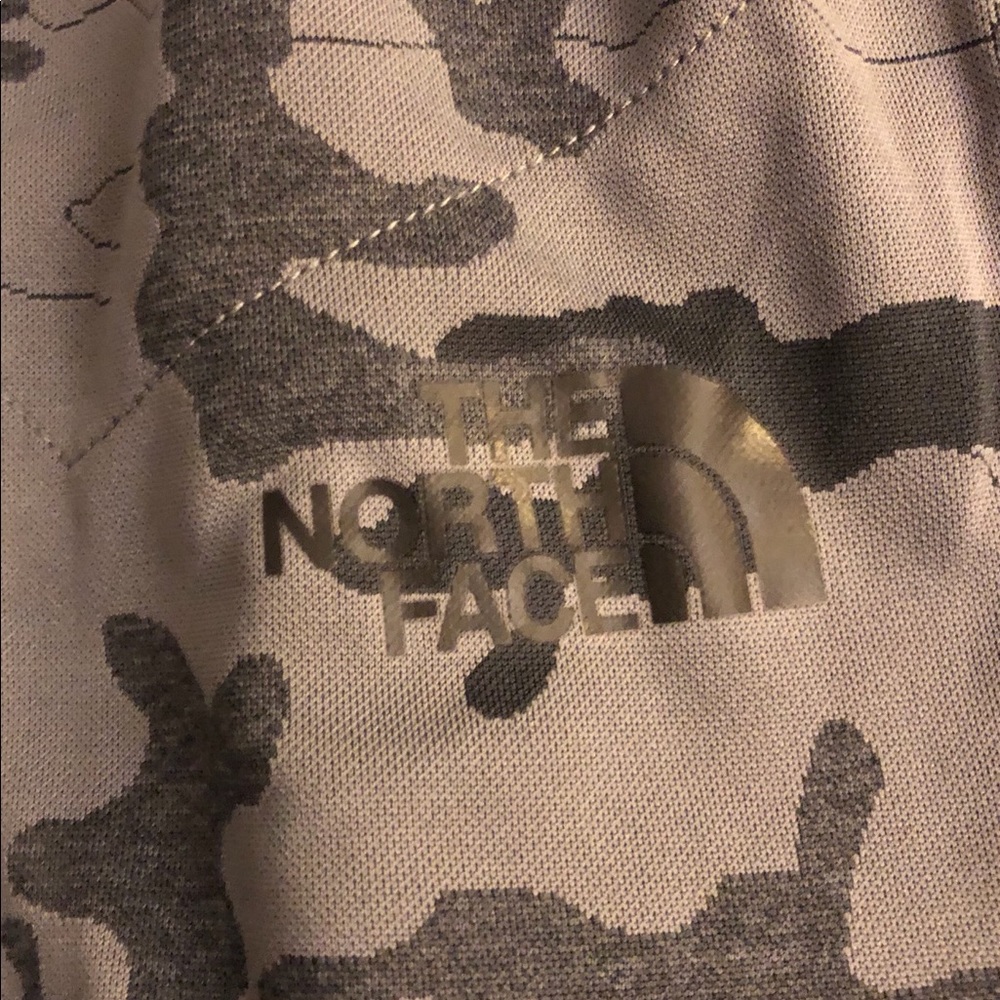 North Face Boys Gray Camo Sweatpants- Size L - Picture 5 of 5